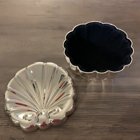 QVC silver keeper for jewelry - Picture 2 of 3